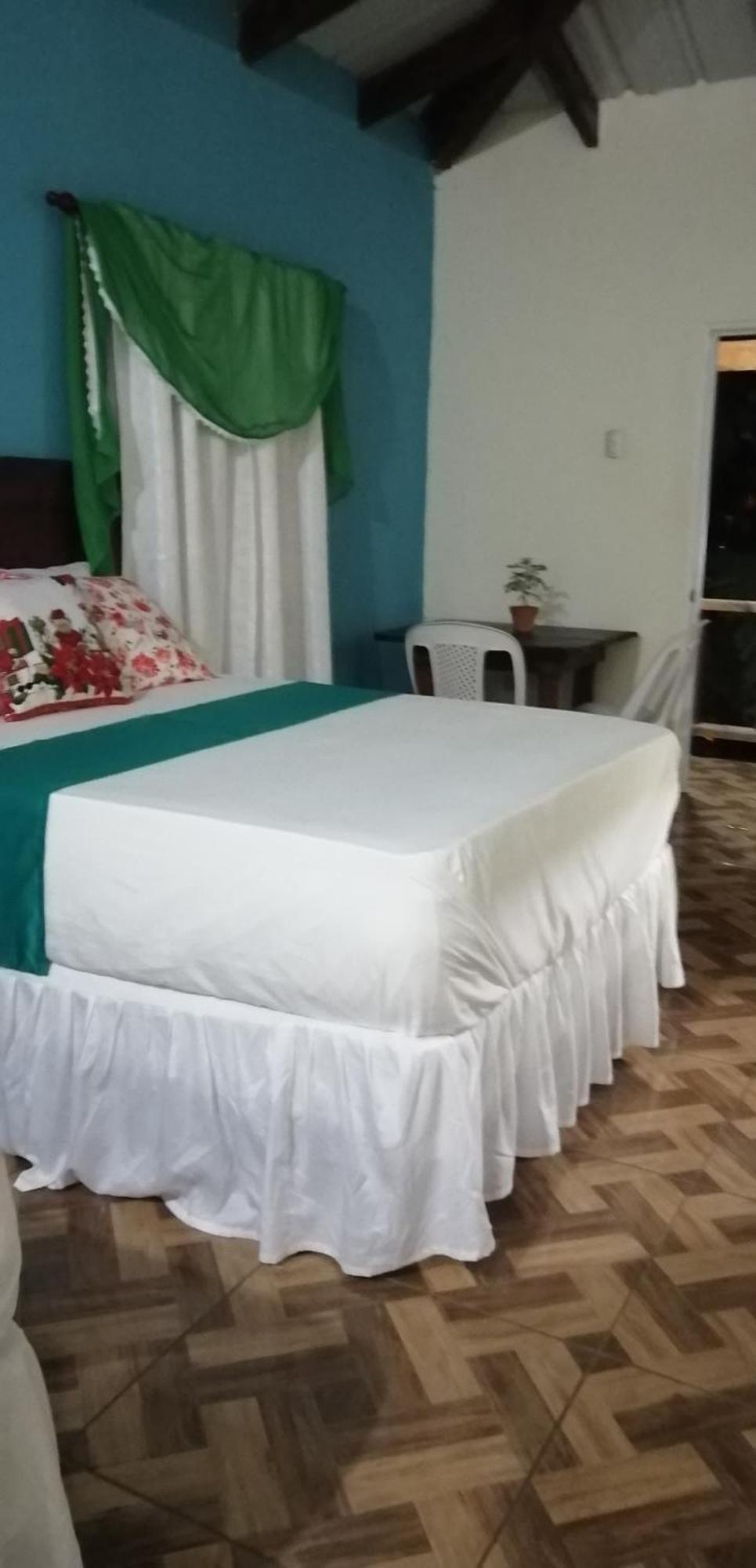 La Famosa Costillas A La Lena Jarabacoa Bilik gambar